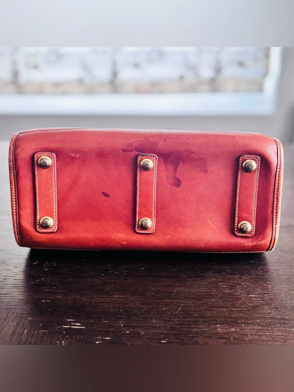 Dooney & Bourke classic vintage